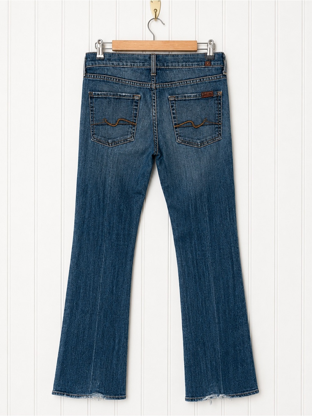 7 For All Mankind Bootcut Jeans in Size 28 | Medium Wash-Low-Rise Stretch Denim - Picture 5 of 16
